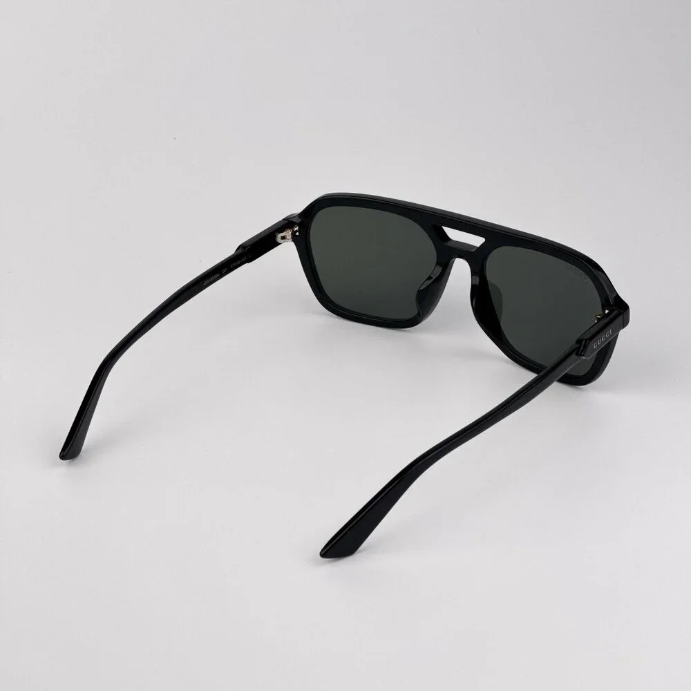 Gucci Pilot Sunglasses – Black Frame with Grey Lenses | Model: GG1823SA 001
